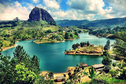 Excursión Guatapé Piedra del Peñol